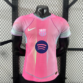 BARCELONA EQUIPACIÓN ESPECIAL ROSA II 25/26 (VERSIÓN JUGADOR) - Bota de Oro Tienda